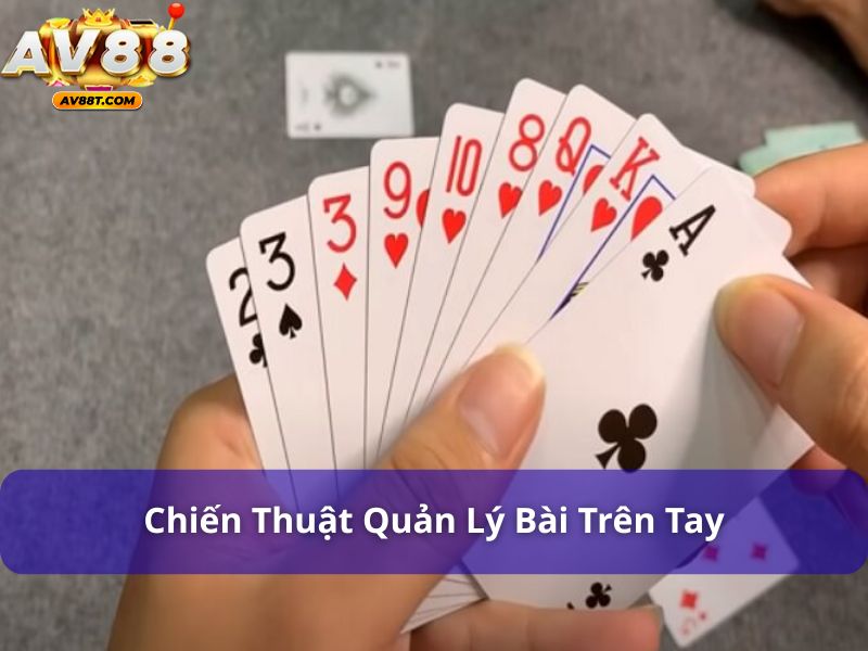 Người chơi cần kết hợp chiến thuật quản lý bài trên tay